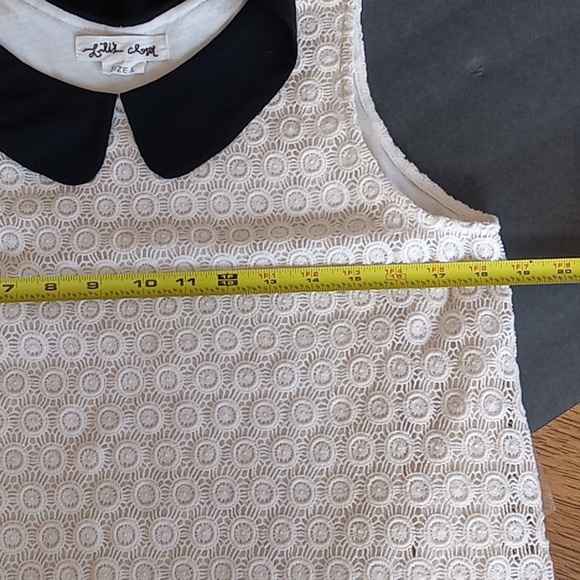 Sleeveless blouse - Picture 7 of 9